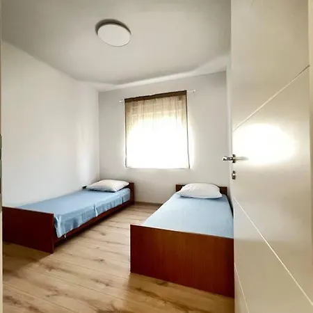 Apartman Kardum דירה