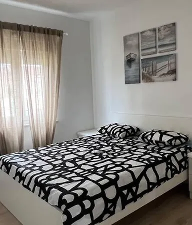 Apartman Kardum דירה