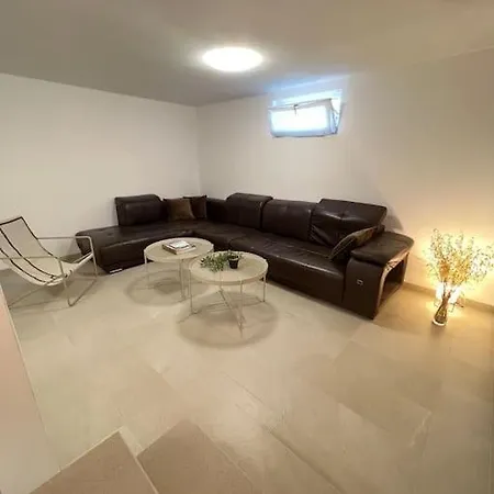 דירה Apartman Kardum *