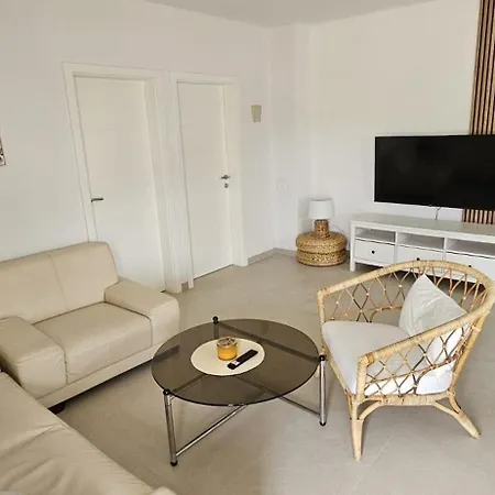 דירה Apartman Kardum *